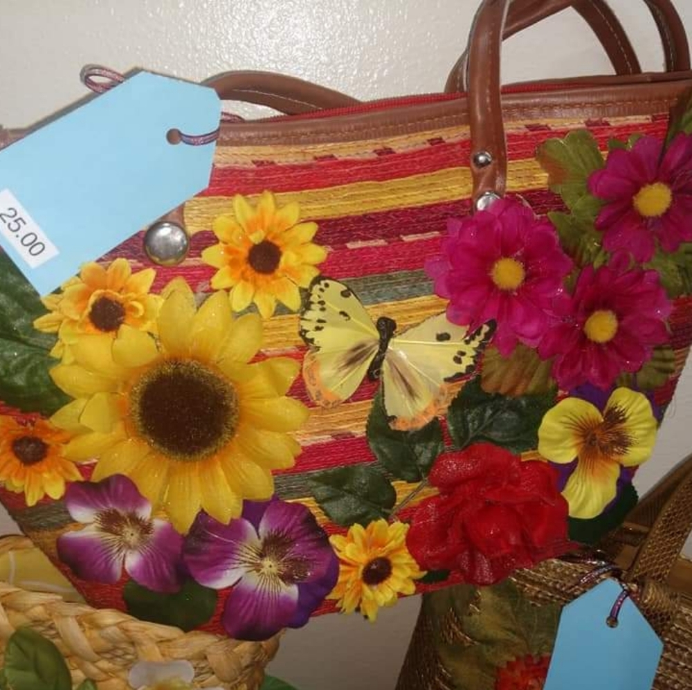 Ladies Purses - Picture 3 of 16